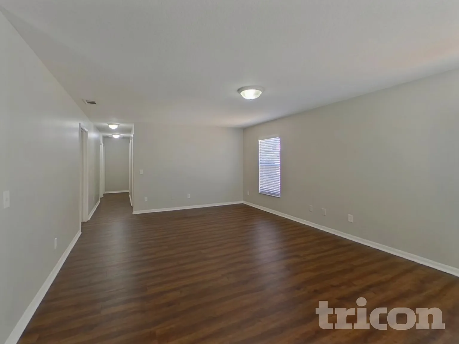 1002 E 108Th Avenue Tampa FL — Photo 4