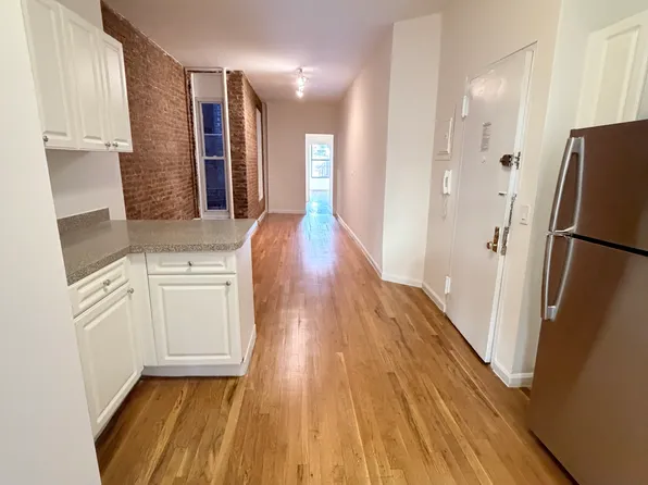 519 East 82nd Street image 3 of 9