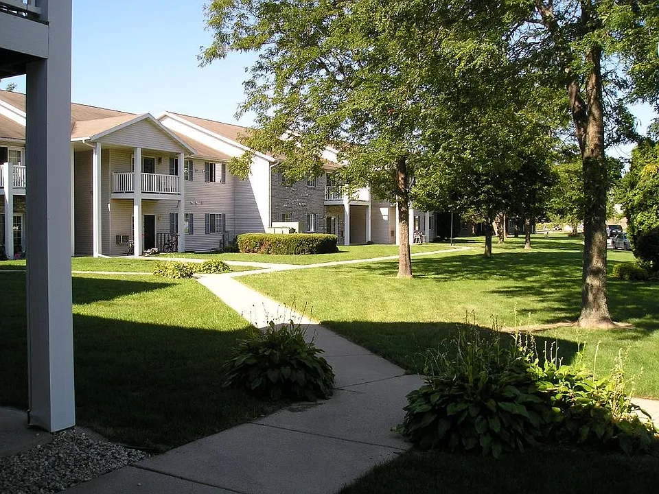 Country Villa Apartments