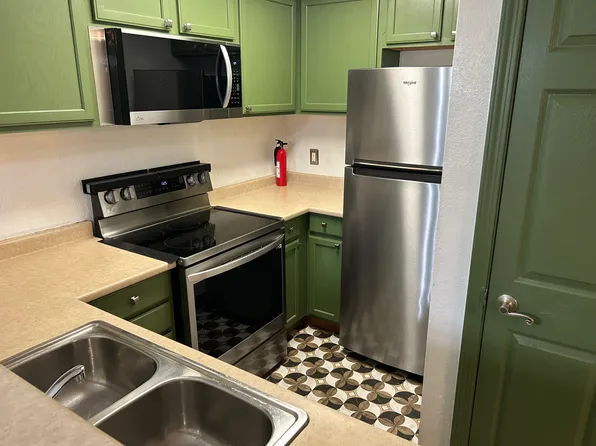 2909 Huntington Blvd APT 109, Fresno, CA 93721