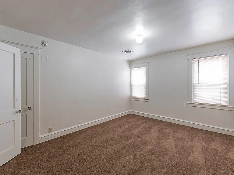 876 W Lancaster Ave #35 — Photo 4