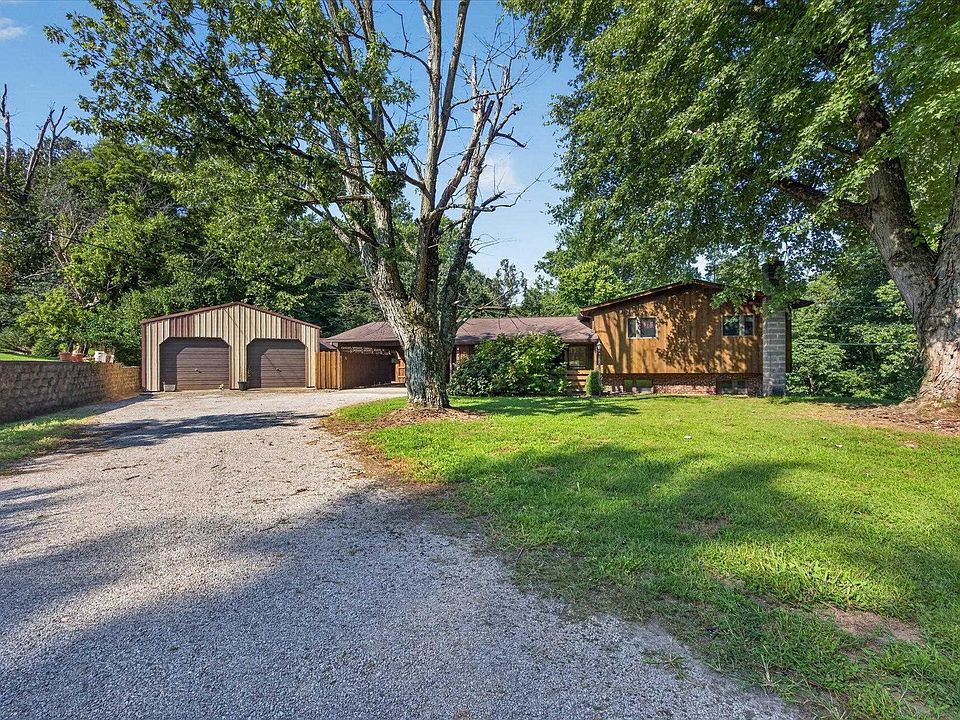 1st image of 693 Forest Dr
