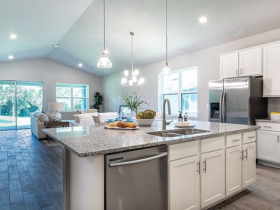 4th image of 1101 Red Maple Way