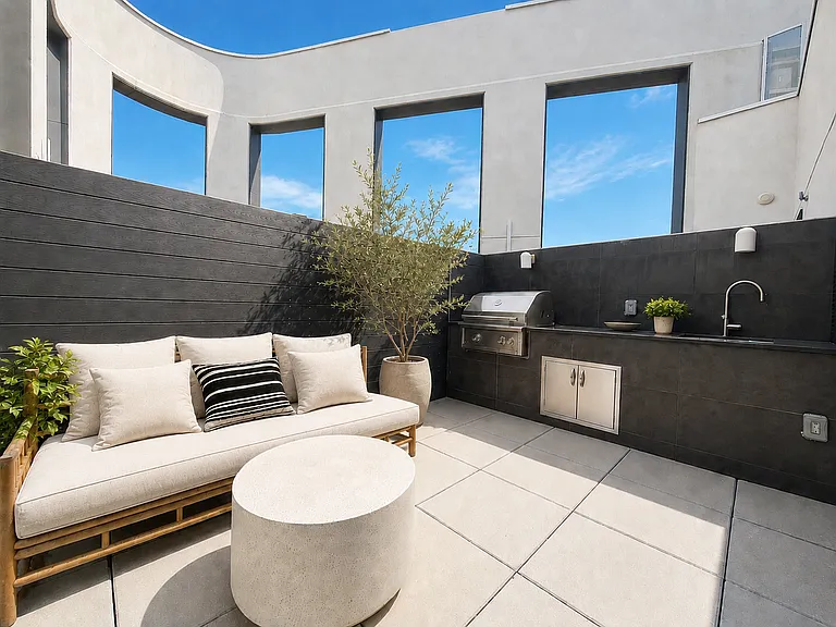 41-05 29th St #PHA — Photo 1