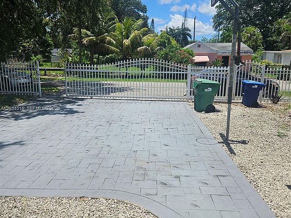 3rd image of 1905 NW 113th Ter