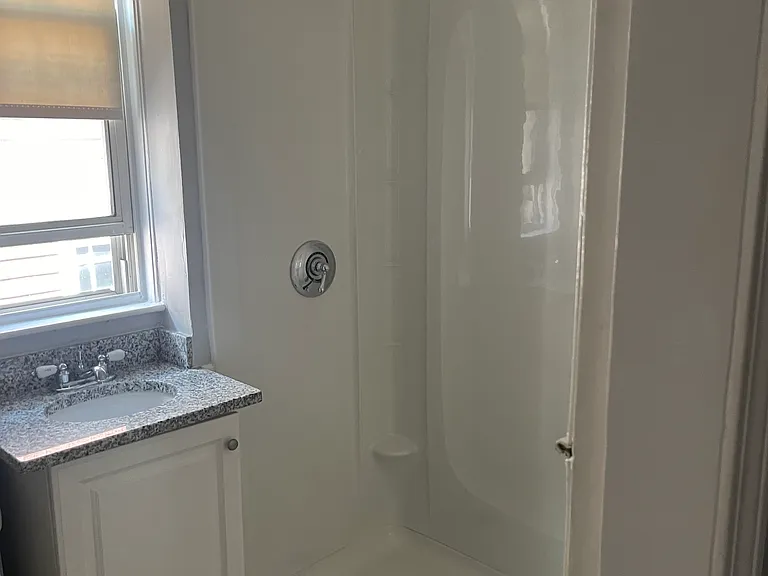 137 Franklin St #2 — Photo 22