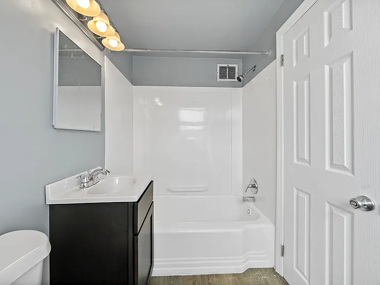Glen Park Townhomes — Photo 20