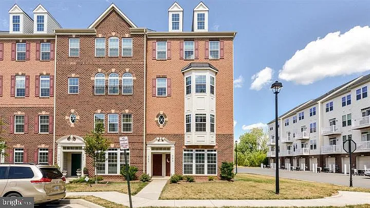 Morley Corner Condominium — Photo 1
