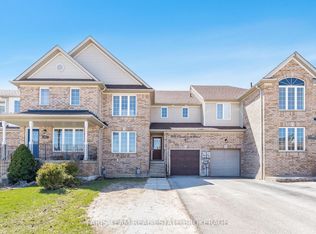 203 Thrushwood Dr, Barrie, ON L4N 0Z1