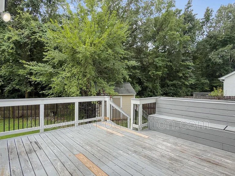 107 Broken Branch Dr — Photo 8