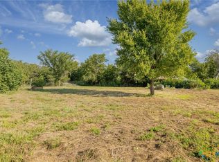 4496 Us Highway 90a E, Gonzales, TX 78629