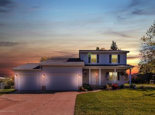 725 Hunting Meadows Dr, Mason, MI 48854