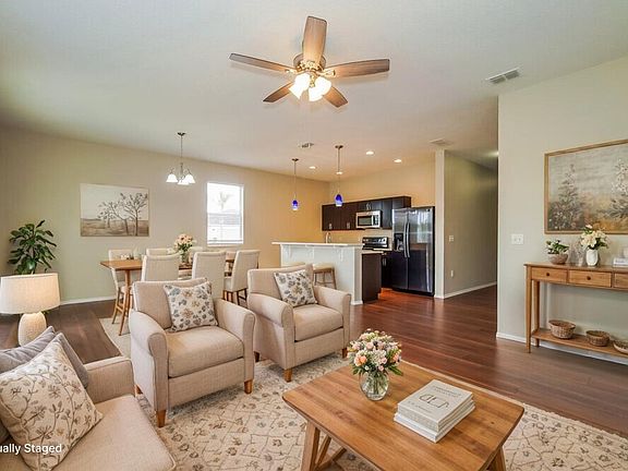4th image of 1557 Regent Ct