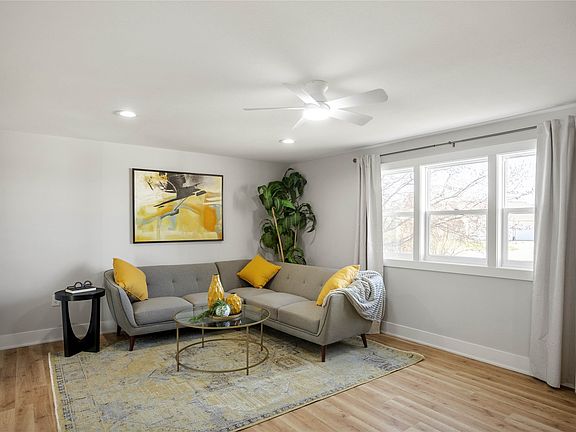 5th image of 225 Haws Dr