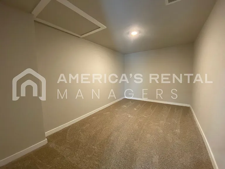 102 Edisto Cir — Photo 23