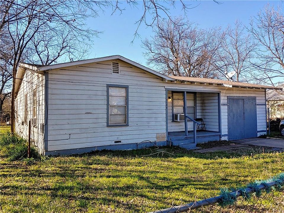 2nd image of 3108 Bright St