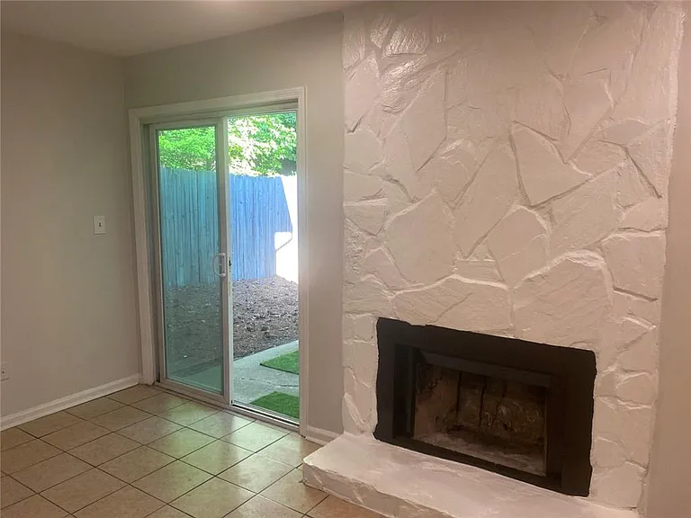 6368 Baker Ct — Photo 11