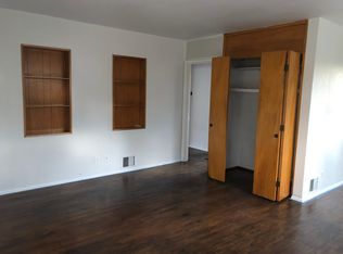 794 Alameda St, Altadena, CA 91001