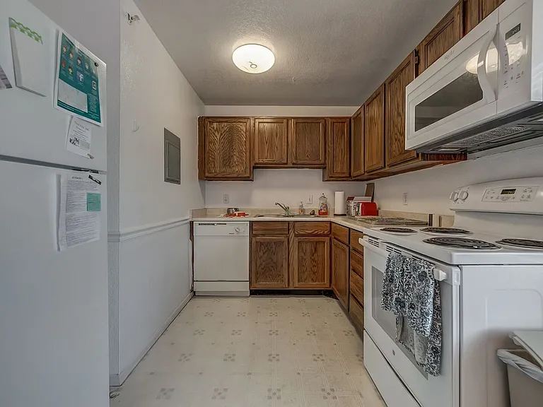 724 W 1720 N #312 — Photo 3
