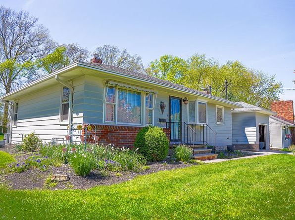 154 Walnut Dr