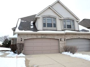 228 Benton Ln, Bloomingdale, IL 60108