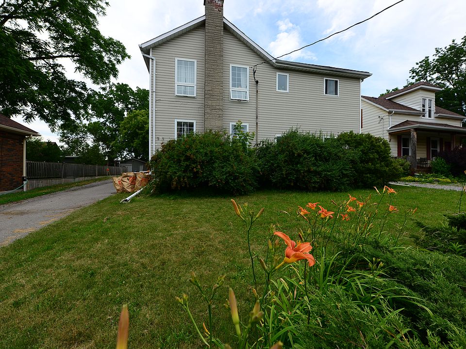 Large front yard!