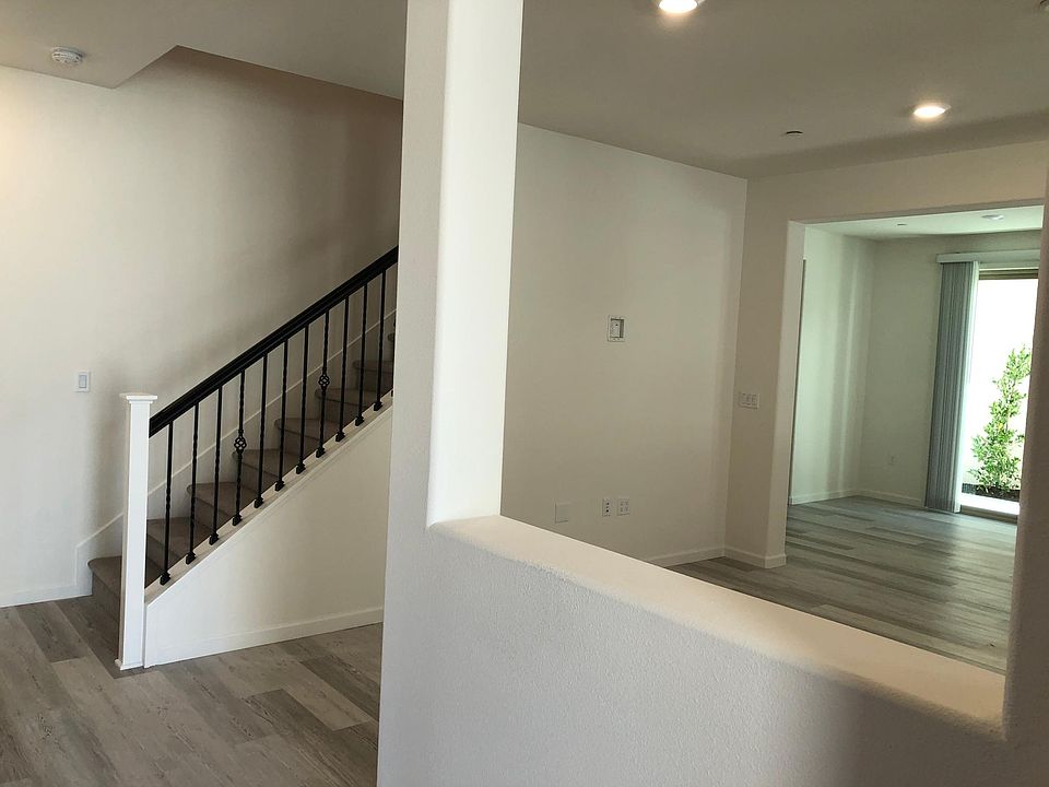 9318 Mystic Lake Aly, Sacramento, CA 95829 | Zillow