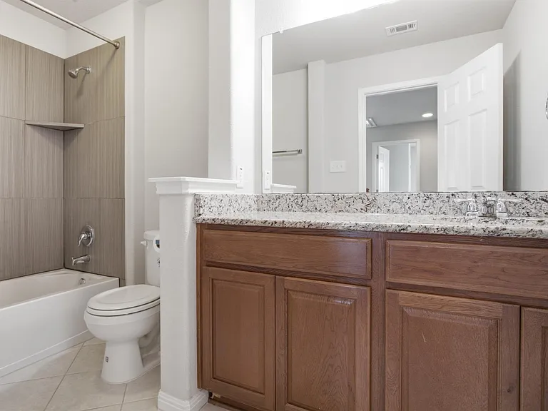 2304 S Lakeline Blvd #384 — Photo 22