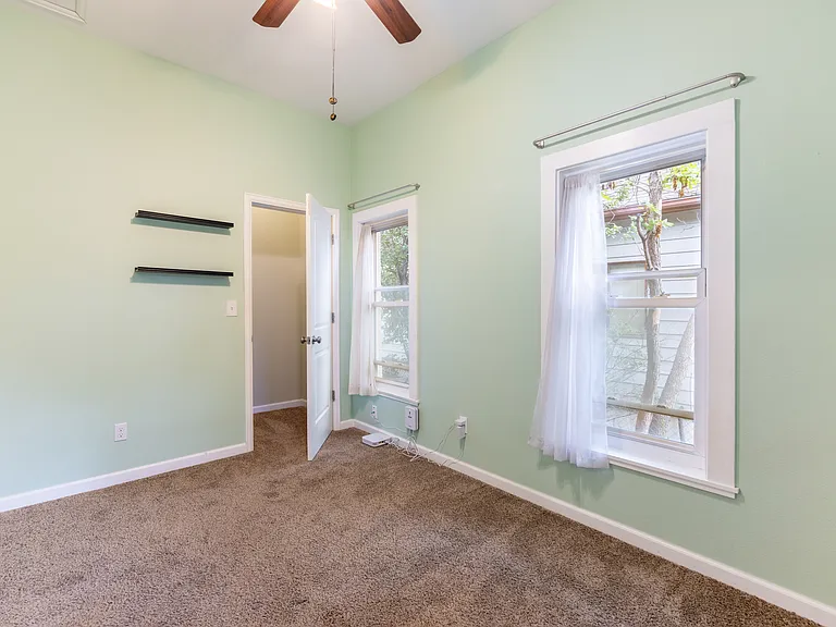 bedroom, closet