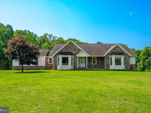 13779 Triadelphia Rd, Dayton, MD 21036