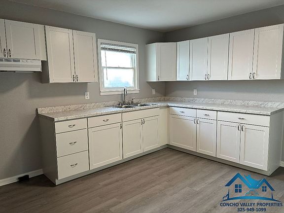 5th image of 616 E Parkway St