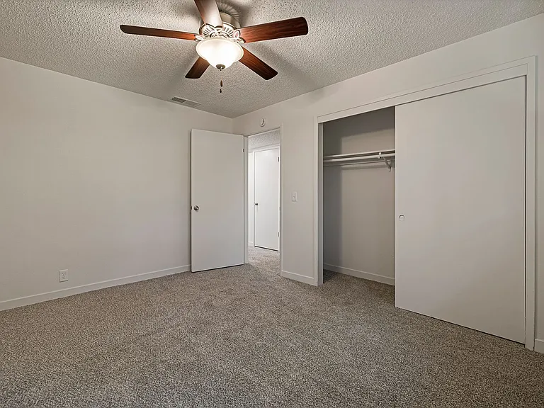 Train Station Apartments — Photo 58