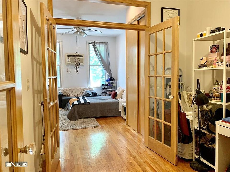 2nd image of 149 Powers St APT 2L