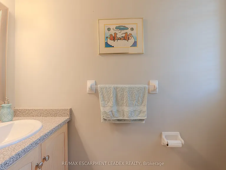 26 Olivia Pl — Photo 12