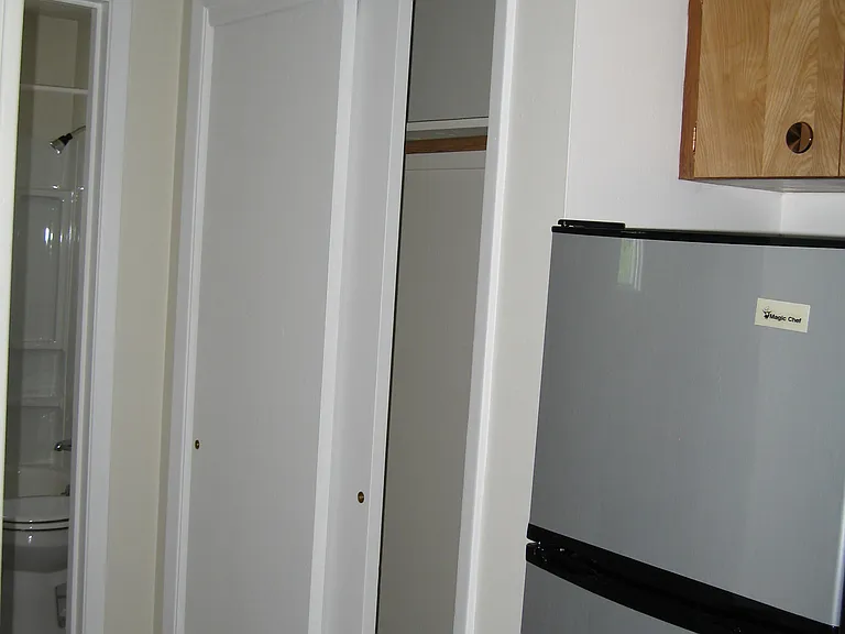 822 E Baldwin Ave #7 — Photo 4