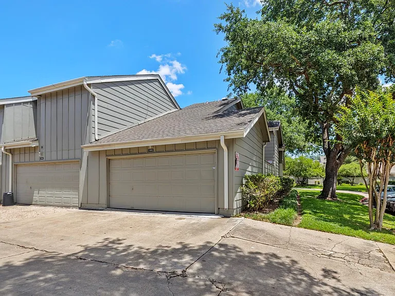 13002 Greenway Chase Ct — Photo 20