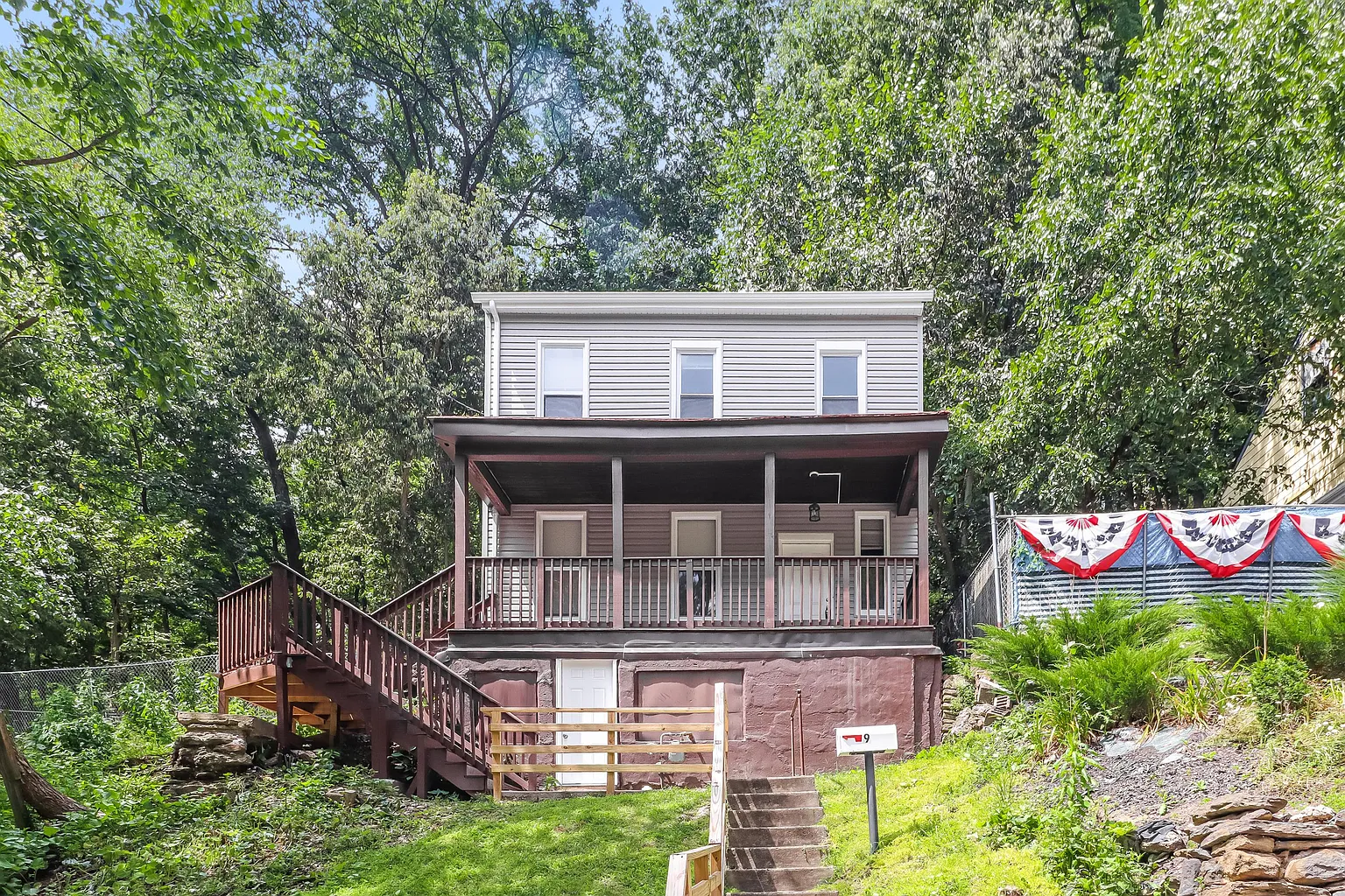 9 Mauch St photo 1