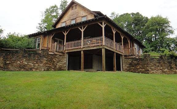 4th image of 15535 Heart Of The Woods Ln