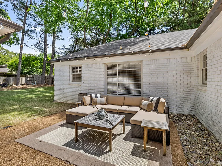 7270 Penbrook Cv — Photo 33