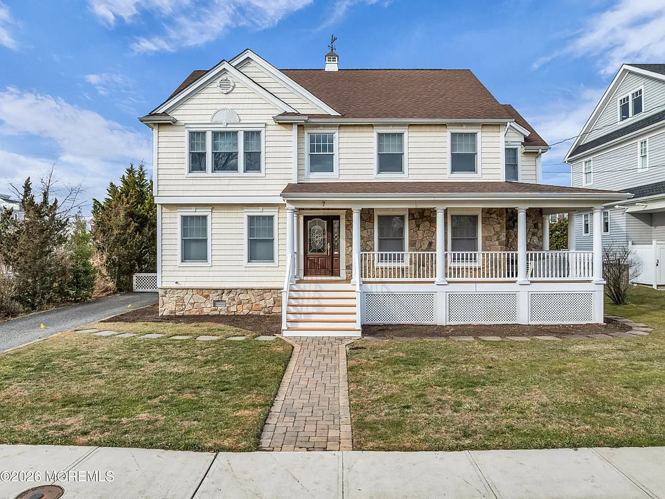 7 Anderson St