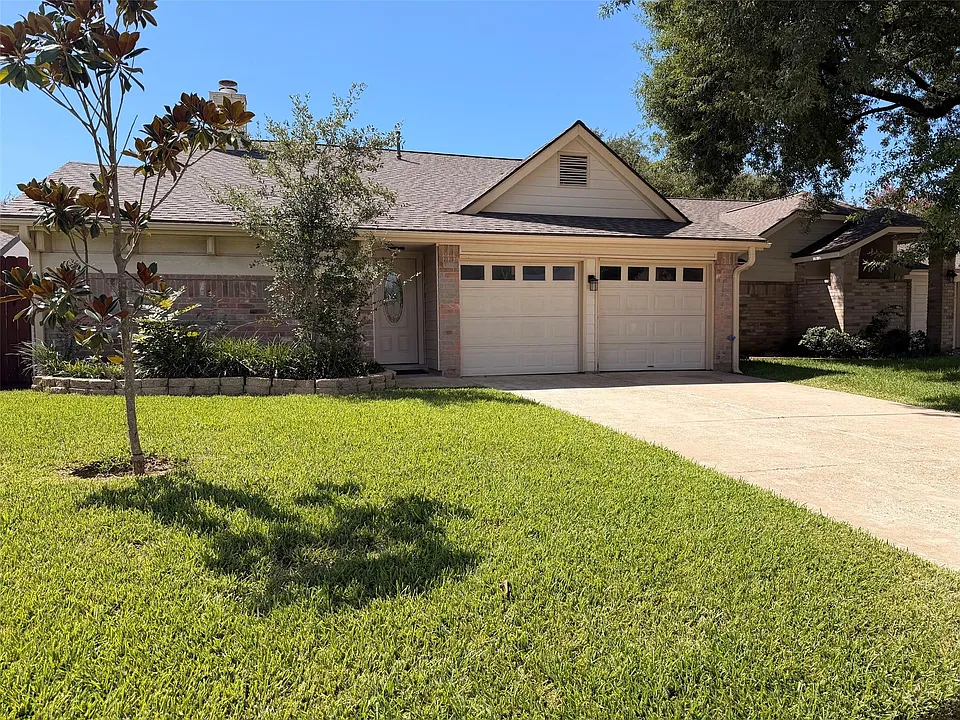 2430 Planters Row