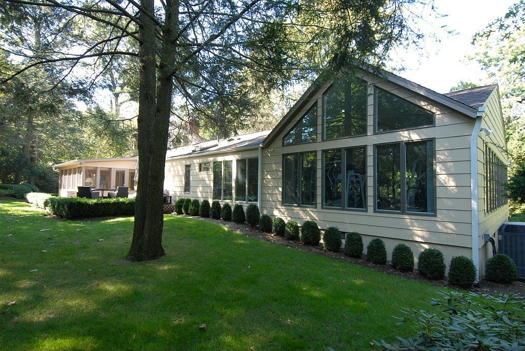 7 Manitou Ct, Westport, CT 06880 Zillow