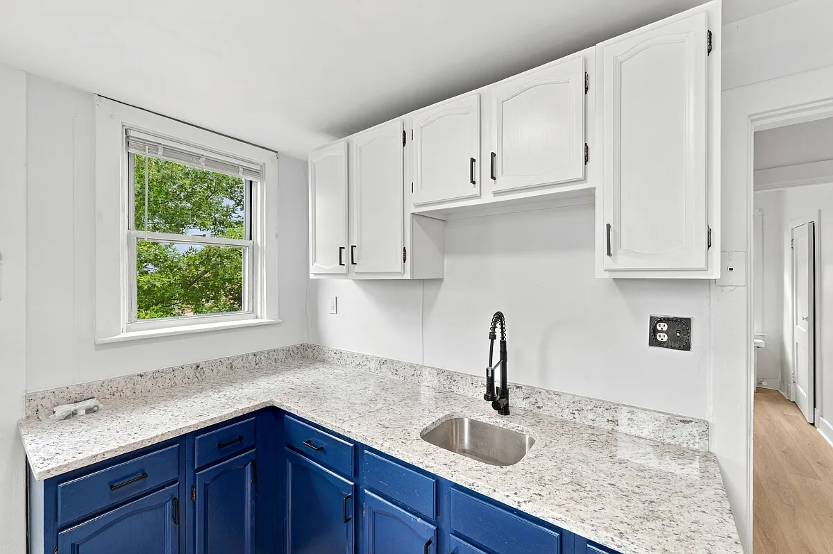2 bed, 825 sqft, $1,245 — Photo 4
