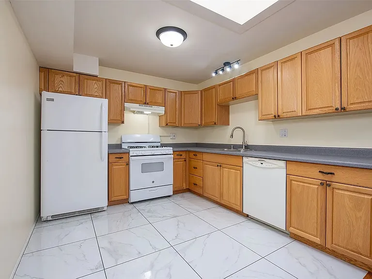 918 Osage Ave #A — Photo 6
