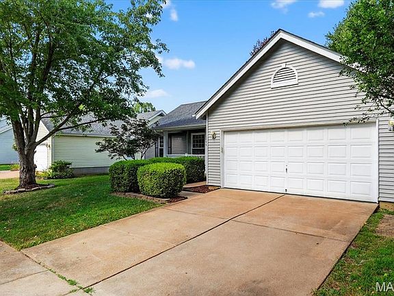 2nd image of 3006 Willow Creek Estates Dr