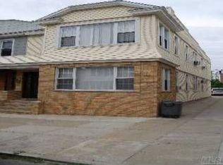 7845 84th St, Ridgewood, NY 11385