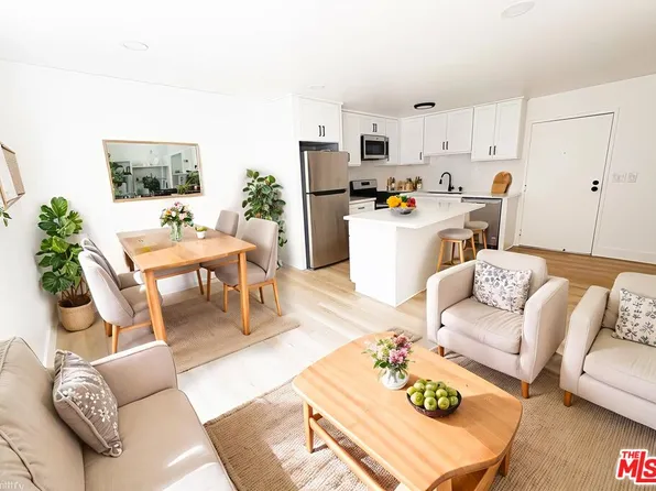 5440 Carlton Way APT 106, Los Angeles, CA 90027