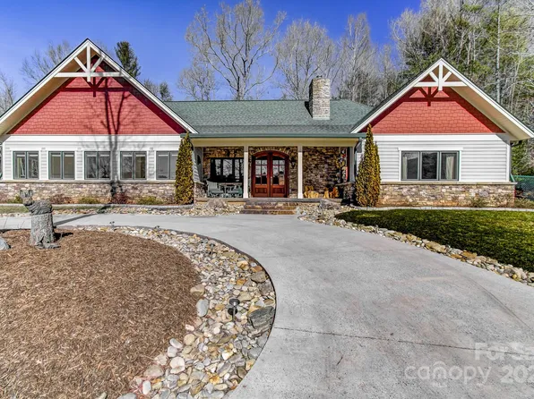 440 Brush Creek Rd, Fairview, NC 28730