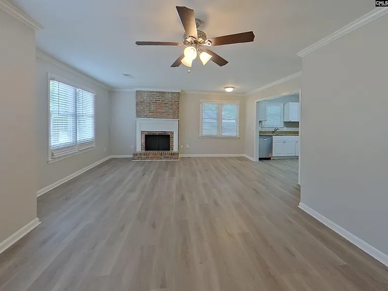 13 Dyers Hall Ct — Photo 2