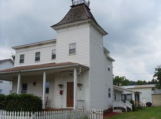 506 W Walnut St, Titusville, PA 16354